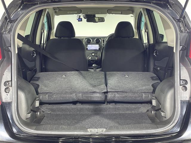 ノート Ｘ　純正ナビ　アラウンドビューＭ　フルセグ　クルーズコントロール　エマージェンシーブレーキ　車線逸脱警報　前後ドラレコ　ＬＥＤヘッドランプ　アイドリングストップ　前後ソナー　日産１５インチＡＷ　ＥＴＣ（29枚目）