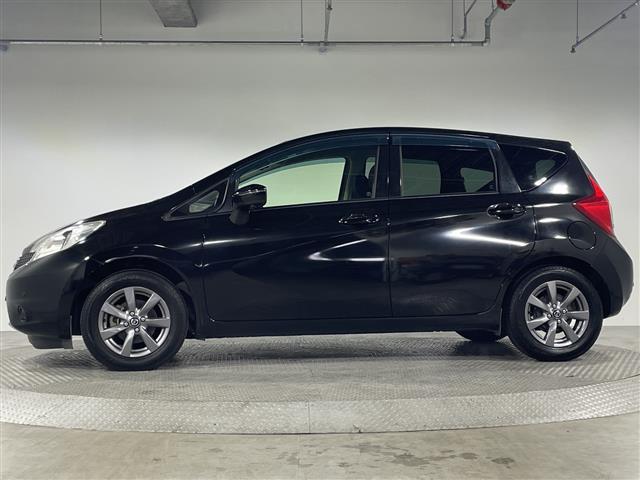 ノート Ｘ　純正ナビ　アラウンドビューＭ　フルセグ　クルーズコントロール　エマージェンシーブレーキ　車線逸脱警報　前後ドラレコ　ＬＥＤヘッドランプ　アイドリングストップ　前後ソナー　日産１５インチＡＷ　ＥＴＣ（37枚目）