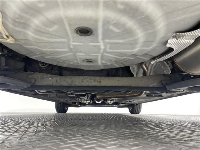 ノート Ｘ　純正ナビ　アラウンドビューＭ　フルセグ　クルーズコントロール　エマージェンシーブレーキ　車線逸脱警報　前後ドラレコ　ＬＥＤヘッドランプ　アイドリングストップ　前後ソナー　日産１５インチＡＷ　ＥＴＣ（43枚目）