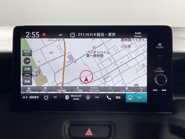 ヴェゼル ｅ：ＨＥＶ　Ｚ　ホンダコネクト９型ディスプレイ　ナビ　Ｂカメラ　ホンダセンシング　ＢＳＩ　ＡＣＬ　ＰＢＤ　ＬＥＤヘッドランプ　パドルシフト　ステアリングＨ　半革シート　前シートヒーター　前後ＵＳＢ　ワイヤレス充電（5枚目）