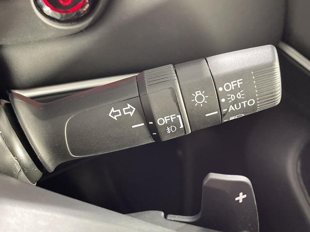 ヴェゼル ｅ：ＨＥＶ　Ｚ　ホンダコネクト９型ディスプレイ　ナビ　Ｂカメラ　ホンダセンシング　ＢＳＩ　ＡＣＬ　ＰＢＤ　ＬＥＤヘッドランプ　パドルシフト　ステアリングＨ　半革シート　前シートヒーター　前後ＵＳＢ　ワイヤレス充電（15枚目）