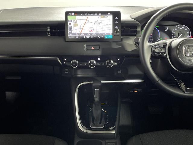 ヴェゼル ｅ：ＨＥＶ　Ｚ　ホンダコネクト９型ディスプレイ　ナビ　Ｂカメラ　ホンダセンシング　ＢＳＩ　ＡＣＬ　ＰＢＤ　ＬＥＤヘッドランプ　パドルシフト　ステアリングＨ　半革シート　前シートヒーター　前後ＵＳＢ　ワイヤレス充電（16枚目）