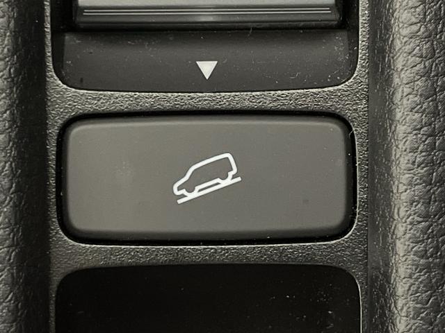 ヴェゼル ｅ：ＨＥＶ　Ｚ　ホンダコネクト９型ディスプレイ　ナビ　Ｂカメラ　ホンダセンシング　ＢＳＩ　ＡＣＬ　ＰＢＤ　ＬＥＤヘッドランプ　パドルシフト　ステアリングＨ　半革シート　前シートヒーター　前後ＵＳＢ　ワイヤレス充電（25枚目）