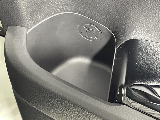 ヴェゼル ｅ：ＨＥＶ　Ｚ　ホンダコネクト９型ディスプレイ　ナビ　Ｂカメラ　ホンダセンシング　ＢＳＩ　ＡＣＬ　ＰＢＤ　ＬＥＤヘッドランプ　パドルシフト　ステアリングＨ　半革シート　前シートヒーター　前後ＵＳＢ　ワイヤレス充電（40枚目）