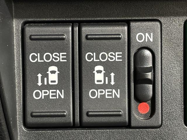 オデッセイ アブソルート・ＥＸホンダセンシング　ホンダセンシング　純正９型ナビ　全方位カメラ　両側電動スライドドア　ＥＣＯＮ　アイドリングストップ　ビルトインＥＴＣ２．０　前後ドライブレコーダー　ハーフレザーシート　パワーシート　シートヒーター（9枚目）