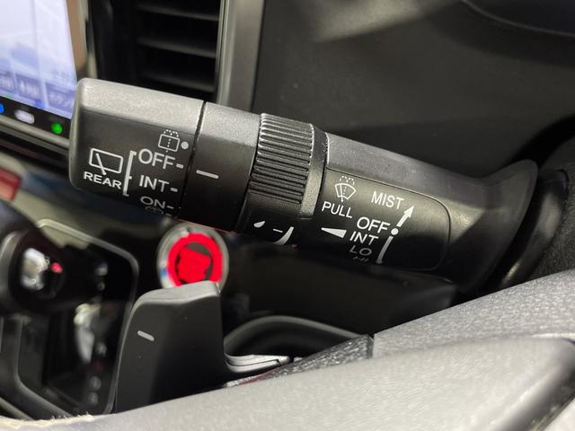 オデッセイ アブソルート・ＥＸホンダセンシング　ホンダセンシング　純正９型ナビ　全方位カメラ　両側電動スライドドア　ＥＣＯＮ　アイドリングストップ　ビルトインＥＴＣ２．０　前後ドライブレコーダー　ハーフレザーシート　パワーシート　シートヒーター（12枚目）