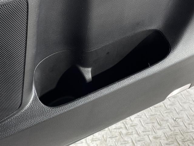 オデッセイ アブソルート・ＥＸホンダセンシング　ホンダセンシング　純正９型ナビ　全方位カメラ　両側電動スライドドア　ＥＣＯＮ　アイドリングストップ　ビルトインＥＴＣ２．０　前後ドライブレコーダー　ハーフレザーシート　パワーシート　シートヒーター（35枚目）