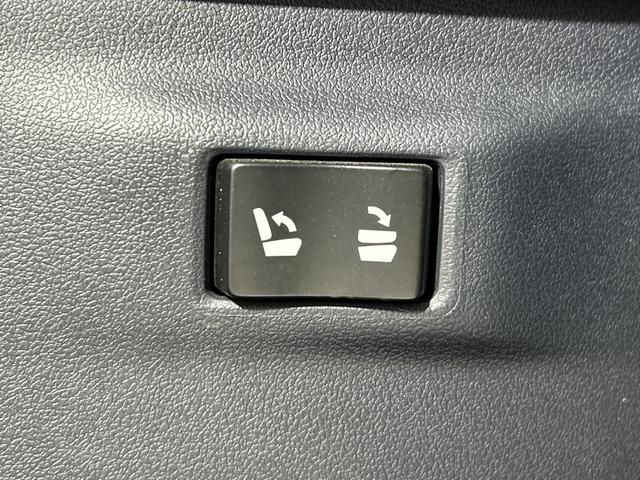 ＮＸ ＮＸ３００ｈ　バージョンＬ　レクサスセーフティシステム＋　純正メーカーナビ　パワーバックドア　ＢＳＭ　レザー調シート　メモリシート　シートヒーター　ベンチレーション　ＭＴモード　三眼ＬＥＤ　ドラレコ　ＥＴＣ２．０　ＨＵＤ　ＴＶ（31枚目）