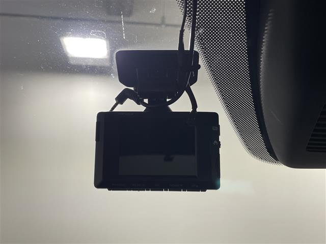 気になる車はすぐにお問い合わせください！画面右側の００６６から始まる無料ダイヤルからお問い合わせ下さい！専門スタッフがお車のご質問にお答えいたします！