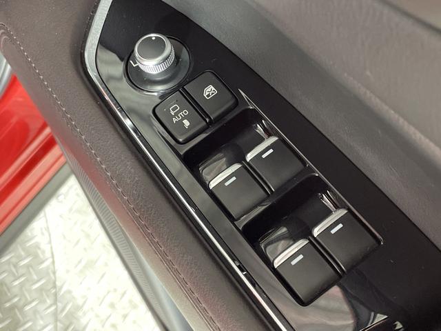 ＣＸ－５ ＸＤ　エクスクルーシブモード　マツダコネクト　３６０度ビュー　ＢＯＳＥ　ＨＵＤ　ＰＢＤ　ｉ－ＡＣＴＩＶＳＥＮＳＥ　ＳＣＢＳ　ＳＢＳ　ＭＲＣＣ　ＢＳＭ　前席パワシート／ベンチレーション　前席後席シートヒーター　ステアリングヒーター（35枚目）