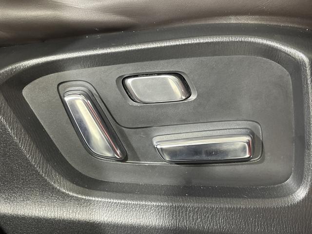ＣＸ－５ ＸＤ　エクスクルーシブモード　マツダコネクト　３６０度ビュー　ＢＯＳＥ　ＨＵＤ　ＰＢＤ　ｉ－ＡＣＴＩＶＳＥＮＳＥ　ＳＣＢＳ　ＳＢＳ　ＭＲＣＣ　ＢＳＭ　前席パワシート／ベンチレーション　前席後席シートヒーター　ステアリングヒーター（45枚目）