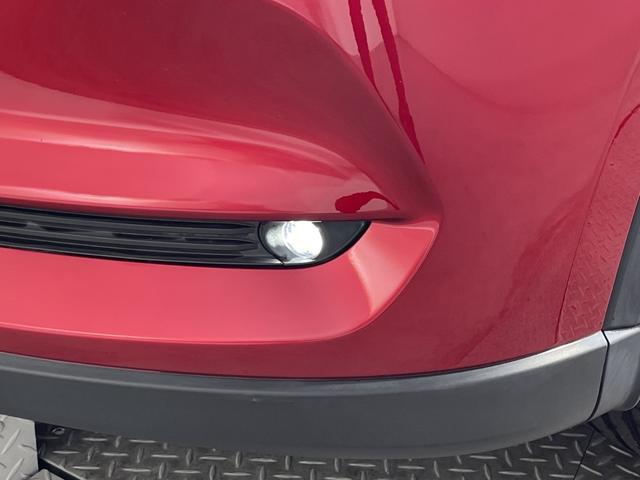 ＣＸ－５ ＸＤ　エクスクルーシブモード　マツダコネクト　３６０度ビュー　ＢＯＳＥ　ＨＵＤ　ＰＢＤ　ｉ－ＡＣＴＩＶＳＥＮＳＥ　ＳＣＢＳ　ＳＢＳ　ＭＲＣＣ　ＢＳＭ　前席パワシート／ベンチレーション　前席後席シートヒーター　ステアリングヒーター（70枚目）