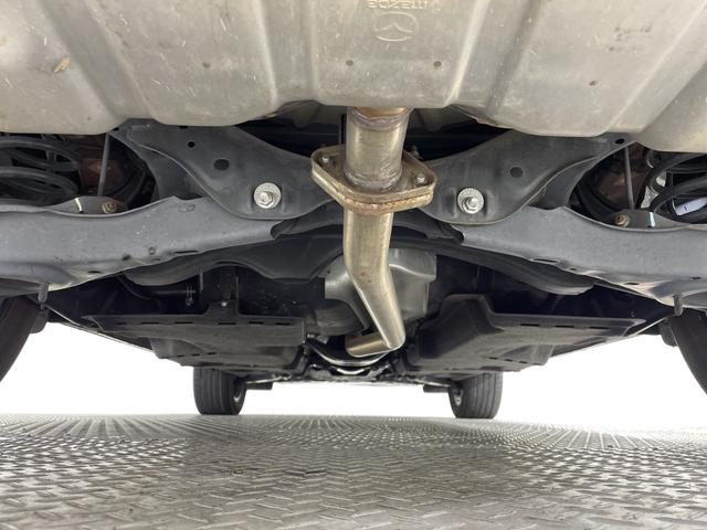 ＣＸ－５ ＸＤ　エクスクルーシブモード　マツダコネクト　３６０度ビュー　ＢＯＳＥ　ＨＵＤ　ＰＢＤ　ｉ－ＡＣＴＩＶＳＥＮＳＥ　ＳＣＢＳ　ＳＢＳ　ＭＲＣＣ　ＢＳＭ　前席パワシート／ベンチレーション　前席後席シートヒーター　ステアリングヒーター（78枚目）