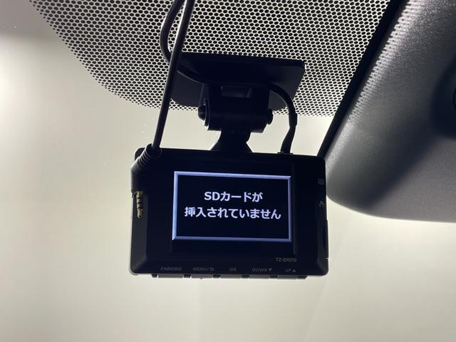 アルファードハイブリッド Ｚ　トヨタセーフティセンス　純正１４型ＤＡ　純正フリップダウンモニター　独立ムーンルーフ　ユニバーサルステップ　レザー調シート　メモリシート　シートヒーター　ベンチレーション　デジタルインナーミラー（7枚目）