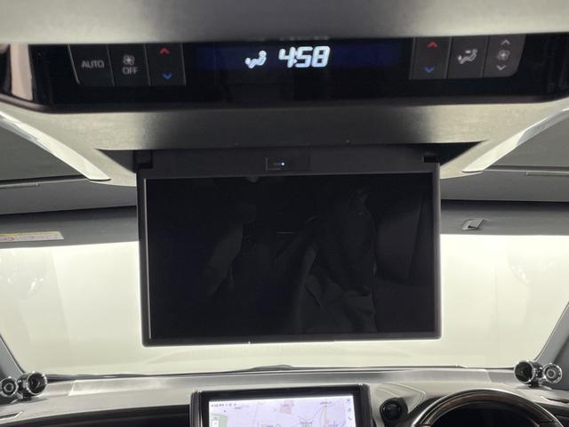 アルファードハイブリッド Ｚ　トヨタセーフティセンス　純正１４型ＤＡ　純正フリップダウンモニター　独立ムーンルーフ　ユニバーサルステップ　レザー調シート　メモリシート　シートヒーター　ベンチレーション　デジタルインナーミラー（9枚目）