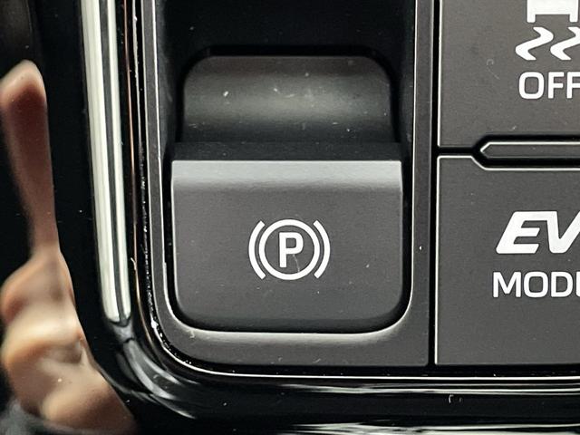 アルファードハイブリッド Ｚ　トヨタセーフティセンス　純正１４型ＤＡ　純正フリップダウンモニター　独立ムーンルーフ　ユニバーサルステップ　レザー調シート　メモリシート　シートヒーター　ベンチレーション　デジタルインナーミラー（20枚目）