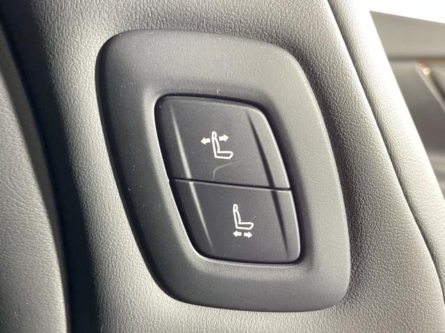 アルファードハイブリッド Ｚ　トヨタセーフティセンス　純正１４型ＤＡ　純正フリップダウンモニター　独立ムーンルーフ　ユニバーサルステップ　レザー調シート　メモリシート　シートヒーター　ベンチレーション　デジタルインナーミラー（26枚目）