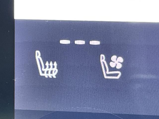 アルファードハイブリッド Ｚ　トヨタセーフティセンス　純正１４型ＤＡ　純正フリップダウンモニター　独立ムーンルーフ　ユニバーサルステップ　レザー調シート　メモリシート　シートヒーター　ベンチレーション　デジタルインナーミラー（33枚目）