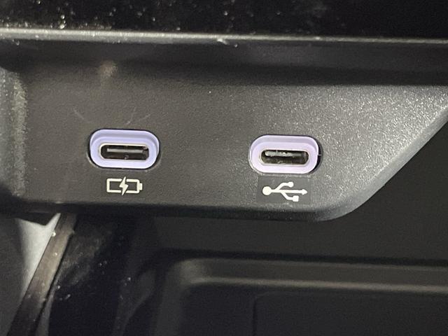 アルファードハイブリッド Ｚ　トヨタセーフティセンス　純正１４型ＤＡ　純正フリップダウンモニター　独立ムーンルーフ　ユニバーサルステップ　レザー調シート　メモリシート　シートヒーター　ベンチレーション　デジタルインナーミラー（39枚目）