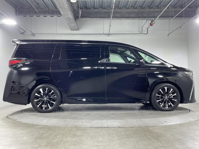 アルファードハイブリッド Ｚ　トヨタセーフティセンス　純正１４型ＤＡ　純正フリップダウンモニター　独立ムーンルーフ　ユニバーサルステップ　レザー調シート　メモリシート　シートヒーター　ベンチレーション　デジタルインナーミラー（64枚目）