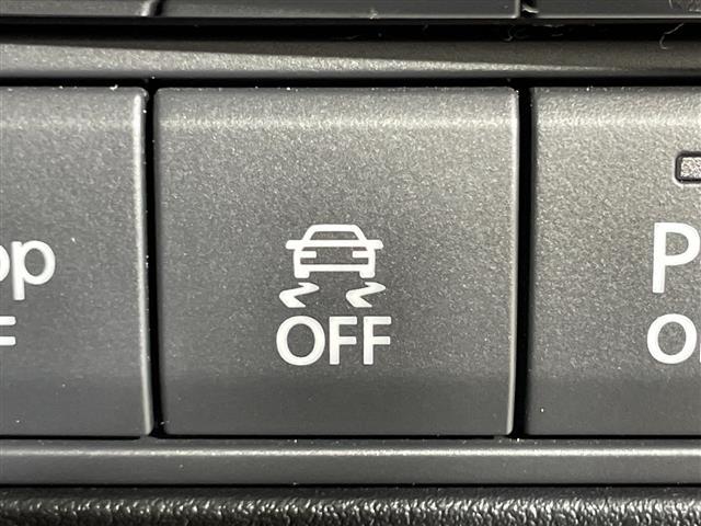 ＭＡＺＤＡ３ファストバック ２０Ｓ　ブラックトーンエディション　マツダコネクト　ｉ－ＡＣＴＩＶＳＥＮＳＥ　Ｂカメラ　ＢＳＭ　アドバンスドＳＣＢＳ　ＳＢＳ　ＨＢＣ　誤発進抑制　ＡＬＨ　ＤＲＬ　ＬＤＷＳ　ＬＡＳ　ＭＲＣＣ　ＤＭ　ＤＡＡ　革巻きステアリング　パドルシフト（14枚目）