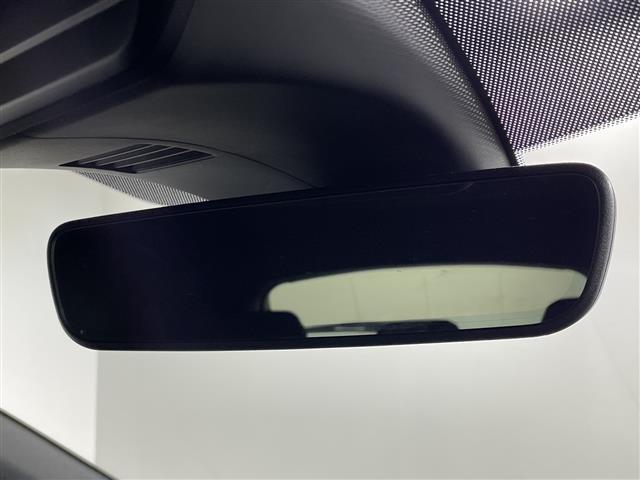 ＭＡＺＤＡ３ファストバック ２０Ｓ　ブラックトーンエディション　マツダコネクト　ｉ－ＡＣＴＩＶＳＥＮＳＥ　Ｂカメラ　ＢＳＭ　アドバンスドＳＣＢＳ　ＳＢＳ　ＨＢＣ　誤発進抑制　ＡＬＨ　ＤＲＬ　ＬＤＷＳ　ＬＡＳ　ＭＲＣＣ　ＤＭ　ＤＡＡ　革巻きステアリング　パドルシフト（16枚目）