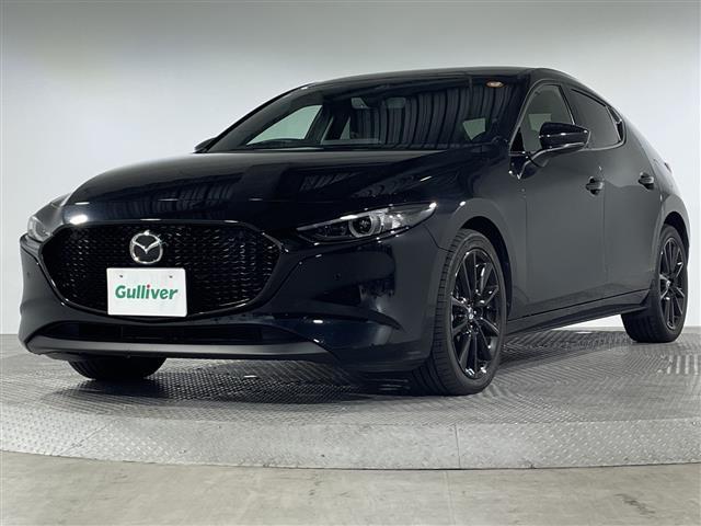 ＭＡＺＤＡ３ファストバック ２０Ｓ　ブラックトーンエディション　マツダコネクト　ｉ－ＡＣＴＩＶＳＥＮＳＥ　Ｂカメラ　ＢＳＭ　アドバンスドＳＣＢＳ　ＳＢＳ　ＨＢＣ　誤発進抑制　ＡＬＨ　ＤＲＬ　ＬＤＷＳ　ＬＡＳ　ＭＲＣＣ　ＤＭ　ＤＡＡ　革巻きステアリング　パドルシフト（32枚目）