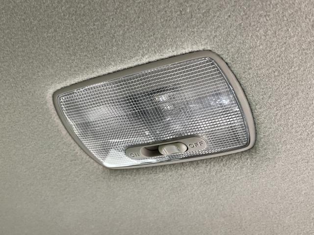 フリード ｅ：ＨＥＶエアー　ＥＸ　登録済未使用車　純正９型ディスプレイオーディオ　ナビ　バックカメラ　フルセグ　両側電動　ホンダセンシング　革巻ステアリング　前席シートヒーター　ＡＨＢ　ＬＥＤヘッドランプ　スマートキー　プッシュＳ（29枚目）