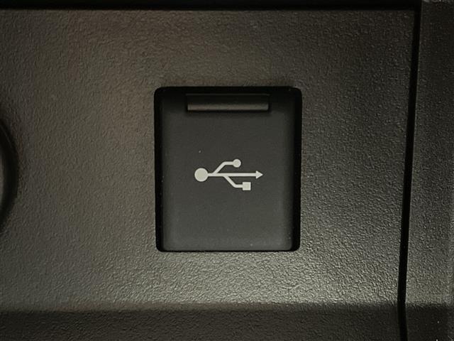 アルファードハイブリッド Ｓ　純正ディスプレイオーディオ　コネクトナビ　バックカメラ　ＣＤ　ＤＶＤ　セーフティセンス　両側電動　ＡＣ１００Ｖ　２眼ＬＥＤヘッド／フォグランプ　２列目オットマン　社外前後ドラレコ　純正ビルトインＥＴＣ（16枚目）