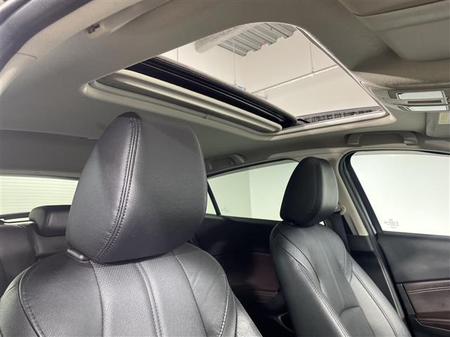 アクセラスポーツ ２２ＸＤ　Ｌパッケージ　マツダコネクト　サンルーフ　ｉ－ＡＣＴＩＶＳＥＮＳＥ　バックカメラ　ＣＤ　ＤＶＤ　フルセグ　革シート　Ｄ席パワーシート／ポジションメモリ　前席シートヒーター　ステアリングヒーター　パドルシフト　ＡＬＨ（4枚目）