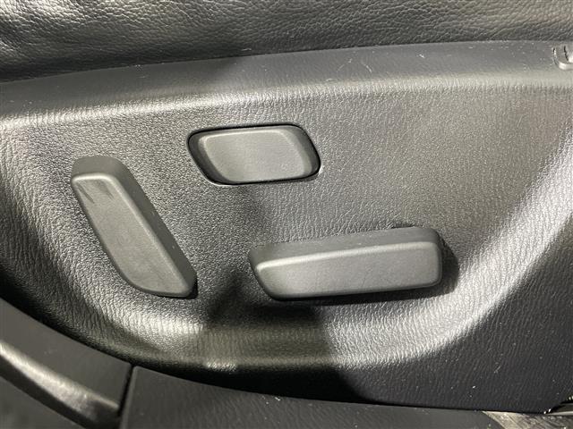 アクセラスポーツ ２２ＸＤ　Ｌパッケージ　マツダコネクト　サンルーフ　ｉ－ＡＣＴＩＶＳＥＮＳＥ　バックカメラ　ＣＤ　ＤＶＤ　フルセグ　革シート　Ｄ席パワーシート／ポジションメモリ　前席シートヒーター　ステアリングヒーター　パドルシフト　ＡＬＨ（16枚目）