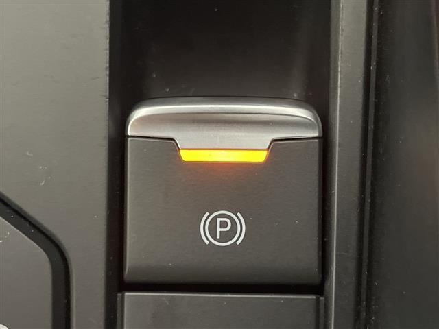 アクセラスポーツ ２２ＸＤ　Ｌパッケージ　マツダコネクト　サンルーフ　ｉ－ＡＣＴＩＶＳＥＮＳＥ　バックカメラ　ＣＤ　ＤＶＤ　フルセグ　革シート　Ｄ席パワーシート／ポジションメモリ　前席シートヒーター　ステアリングヒーター　パドルシフト　ＡＬＨ（17枚目）