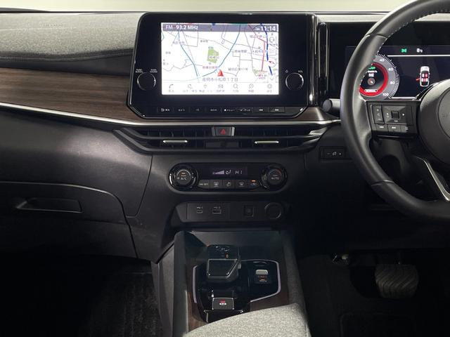 オーラ Ｇ　レザーエディション　コネクトナビゲーションシステム　９型ＤＡメモリーナビ　ＢＯＳＥパーソナルプラス　全方位運転支援システム　プロパイロット　インテリジェントアラウンドビューモニター＆ルームミラー　ＡＬＨ　ワイヤレス充電（3枚目）