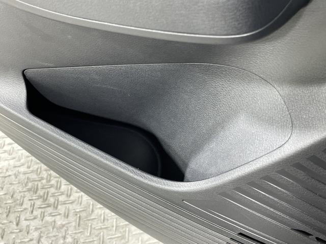 オーラ Ｇ　レザーエディション　コネクトナビゲーションシステム　９型ＤＡメモリーナビ　ＢＯＳＥパーソナルプラス　全方位運転支援システム　プロパイロット　インテリジェントアラウンドビューモニター＆ルームミラー　ＡＬＨ　ワイヤレス充電（32枚目）