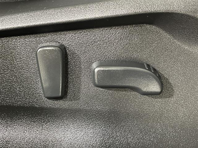 フォレスター Ｘ－ブレイク　アイサイト　純正８型ナビ　バックカメラ　シートヒーター　ＥＴＣ　スマートキー　デジタルインナーミラー　アイドリングストップ機能　ＳＲ　パドルシフト　ステアリングヒーター　ルーフレール　ＬＥＤ　フォグ（11枚目）