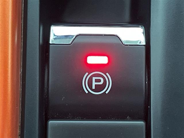 フォレスター Ｘ－ブレイク　アイサイト　純正８型ナビ　バックカメラ　シートヒーター　ＥＴＣ　スマートキー　デジタルインナーミラー　アイドリングストップ機能　ＳＲ　パドルシフト　ステアリングヒーター　ルーフレール　ＬＥＤ　フォグ（13枚目）