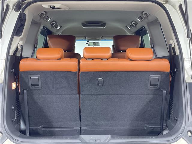 エルグランド ２５０ハイウェイスターＳジェットブラックアバンクロム　純正９型ナビ　純正フリップダウンモニター　専用レザーシート　パワーシート　シートヒーター　両側電動スライドドア　ウッドコンビステアリング　スペアキー　クルーズコントロール　ＬＥＤ　フォグランプ（28枚目）