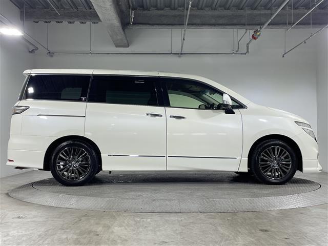 エルグランド ２５０ハイウェイスターＳジェットブラックアバンクロム　純正９型ナビ　純正フリップダウンモニター　専用レザーシート　パワーシート　シートヒーター　両側電動スライドドア　ウッドコンビステアリング　スペアキー　クルーズコントロール　ＬＥＤ　フォグランプ（36枚目）