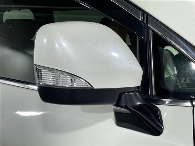 エルグランド ２５０ハイウェイスターＳジェットブラックアバンクロム　純正９型ナビ　純正フリップダウンモニター　専用レザーシート　パワーシート　シートヒーター　両側電動スライドドア　ウッドコンビステアリング　スペアキー　クルーズコントロール　ＬＥＤ　フォグランプ（38枚目）