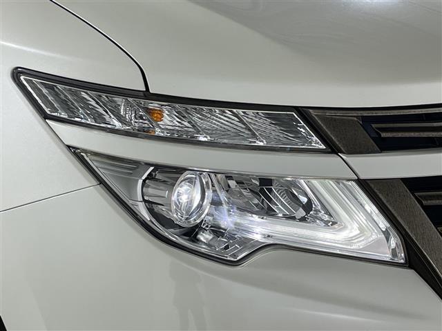 エルグランド ２５０ハイウェイスターＳジェットブラックアバンクロム　純正９型ナビ　純正フリップダウンモニター　専用レザーシート　パワーシート　シートヒーター　両側電動スライドドア　ウッドコンビステアリング　スペアキー　クルーズコントロール　ＬＥＤ　フォグランプ（39枚目）