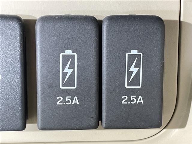 Ｎ－ＢＯＸ Ｇ・Ｌホンダセンシング　純正ナビ　フルセグ　バックカメラ　片側電動　レーダークルーズ　ＣＭＢＳ　ＬＫＡＳ　ＡＨＢ　先行車発進告知　路外逸脱警報　運転席シートヒーター　ＥＣＯＮ　アイドリングＳ　純正ＥＴＣ　ＬＥＤヘッドランプ（11枚目）