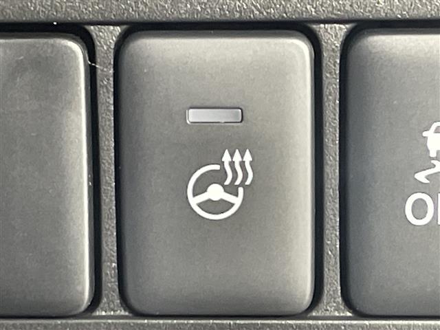 デリカD:5 シャモニー 登録済未使用車 社外アルパインD5専用11型ナビ e-アシスト PBD マルチアラウンドモニター BSW フルセグ 運転席パワーシート 前席シートヒーター ステアリングヒーター パドルシフト LED(5枚目)