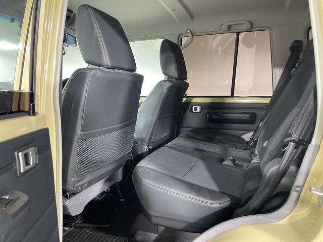 ランドクルーザー７０ ＡＸ　トヨタセーフティセンス　社外９型ナビ　バックカメラ　４ＷＤ　ダウンヒルアシストコントロール　ＥＴＣ　前後ドライブレコーダー　ウッドコンビステアリング　クルーズコントロール　ＬＥＤ　背面タイヤ　フォグ（48枚目）