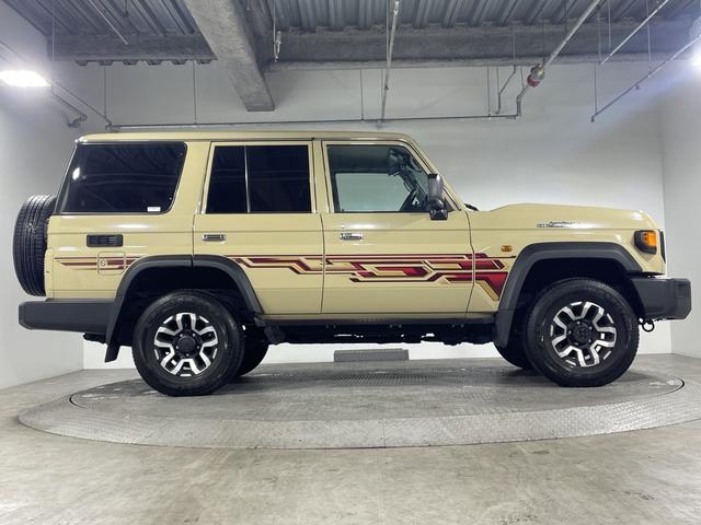 ランドクルーザー７０ ＡＸ　トヨタセーフティセンス　社外９型ナビ　バックカメラ　４ＷＤ　ダウンヒルアシストコントロール　ＥＴＣ　前後ドライブレコーダー　ウッドコンビステアリング　クルーズコントロール　ＬＥＤ　背面タイヤ　フォグ（60枚目）