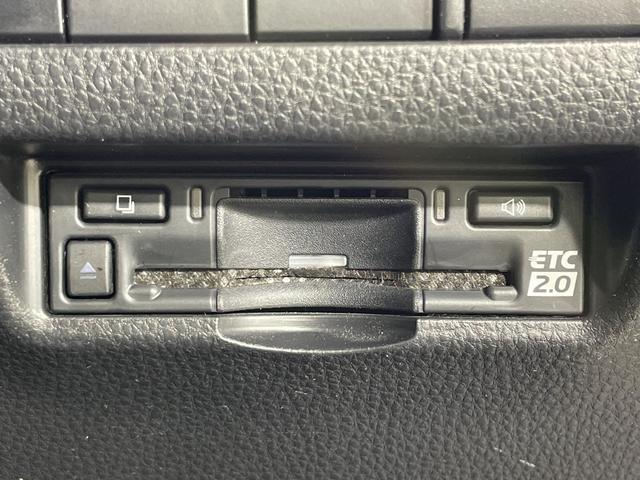 ハリアーハイブリッド Ｚ　レザーパッケージ　１トヨタセーフティセンス　純正ＤＡ　パノラミックビューモニター　レザー調シート　ＪＢＬ　ＨＵＤ　デジタルインナーミラー　メモリシート　シートヒーター　ベンチレーション　パワーバックドア　前後ドラレコ（17枚目）