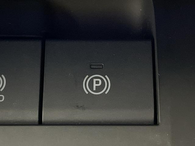 ハリアーハイブリッド Ｚ　レザーパッケージ　１トヨタセーフティセンス　純正ＤＡ　パノラミックビューモニター　レザー調シート　ＪＢＬ　ＨＵＤ　デジタルインナーミラー　メモリシート　シートヒーター　ベンチレーション　パワーバックドア　前後ドラレコ（20枚目）