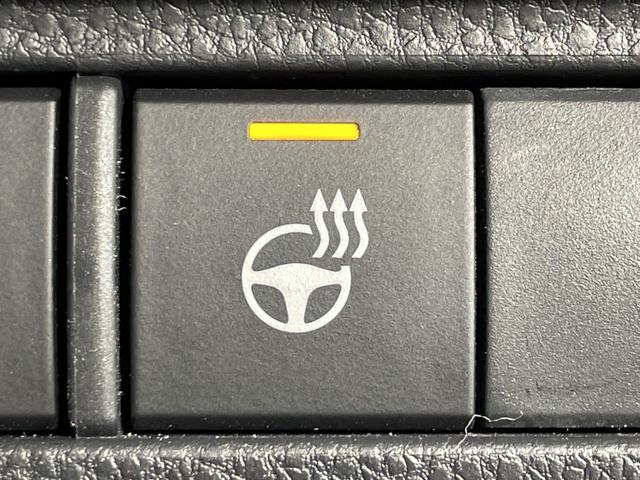 ハリアーハイブリッド Ｚ　レザーパッケージ　１トヨタセーフティセンス　純正ＤＡ　パノラミックビューモニター　レザー調シート　ＪＢＬ　ＨＵＤ　デジタルインナーミラー　メモリシート　シートヒーター　ベンチレーション　パワーバックドア　前後ドラレコ（21枚目）