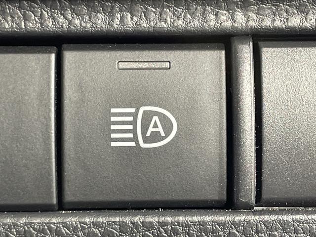 ハリアーハイブリッド Ｚ　レザーパッケージ　１トヨタセーフティセンス　純正ＤＡ　パノラミックビューモニター　レザー調シート　ＪＢＬ　ＨＵＤ　デジタルインナーミラー　メモリシート　シートヒーター　ベンチレーション　パワーバックドア　前後ドラレコ（25枚目）