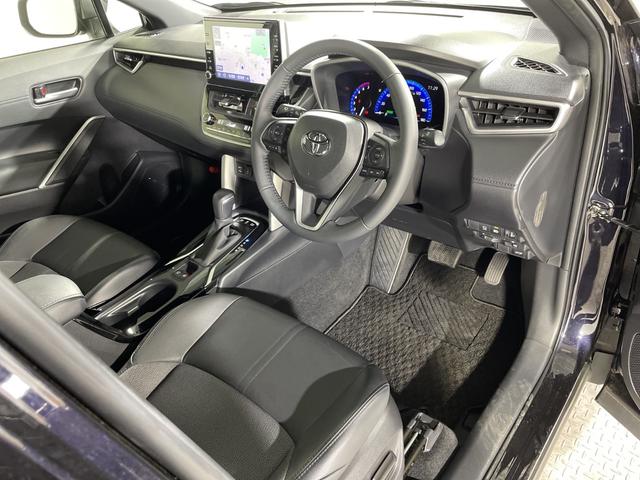カローラクロス ハイブリッド　Ｚ　純正９型ディスプレイオーディオ　パノラミックビューＭ　セーフティセンス　ＢＳＭ　ＰＫＳＢ　ＰＢＤ　ＬＥＤヘッド＆フォグ＆シーケンシャルターンランプ　ルーフレール　前席シートヒーター　Ｄ席パワーシート（42枚目）