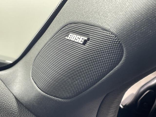 ＺＲ－Ｖ ｅ：ＨＥＶ　Ｚ特別仕様車ブラックスタイル　登録済未使用車　純正ＤＡ　全方位カメラ　置くだけ充電　ＢＯＳＥ　シートヒーター　パワーバックドア　メモリシート　レザーシート　ビルトインＥＴＣ２．０　ＬＥＤ　ＢＳＭ　スペアキー　パドルシフト　ＡＷ（9枚目）